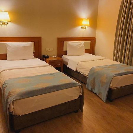 Premier Vista Hotel 锡利夫里 外观 照片
